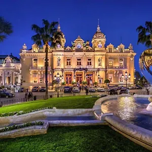 Monaco, Luxe, A 250m Casino Gasthof